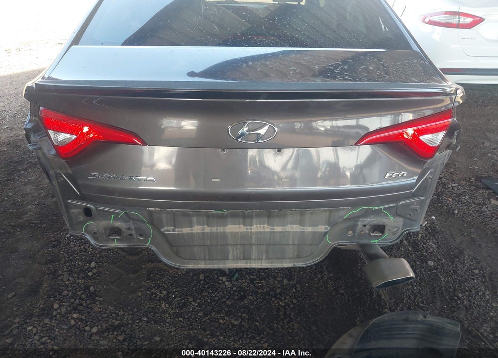 2015 HYUNDAI SONATA ECO VIN: 5NPE24AAXFH143970