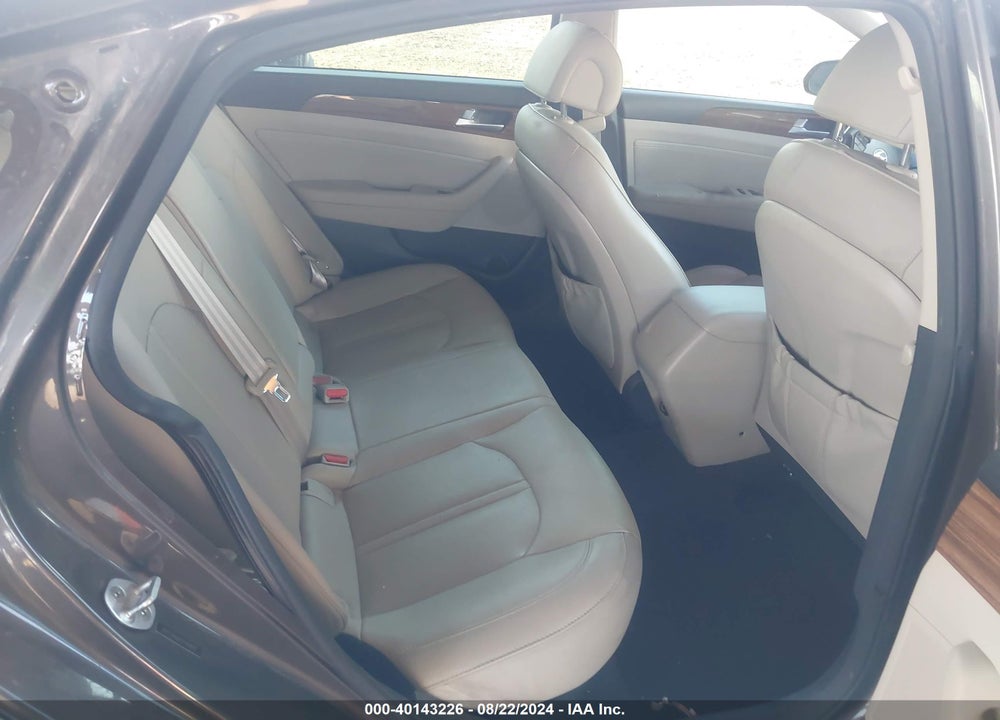 2015 HYUNDAI SONATA ECO VIN: 5NPE24AAXFH143970
