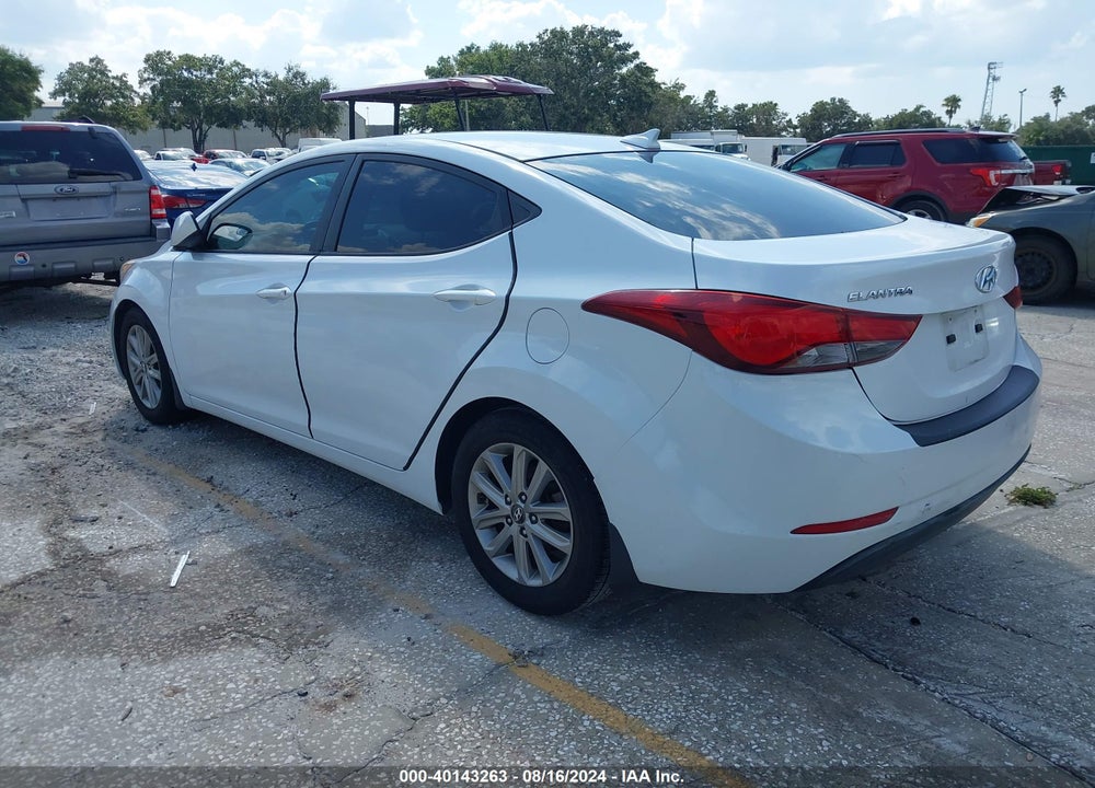 2016 HYUNDAI ELANTRA SE VIN: 5NPDH4AE9GH655539