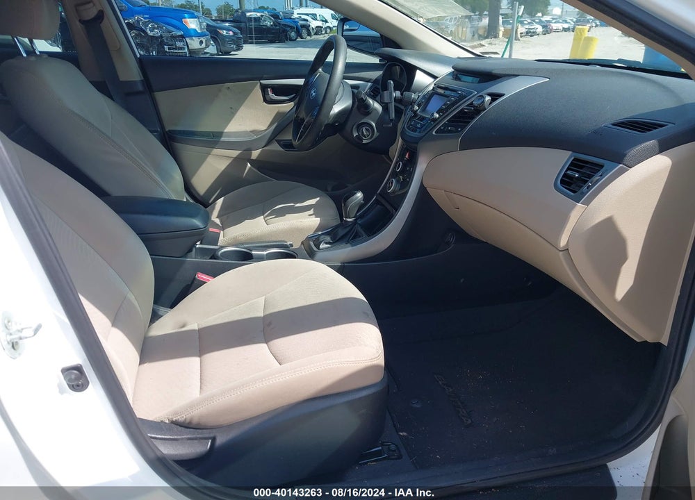 2016 HYUNDAI ELANTRA SE VIN: 5NPDH4AE9GH655539