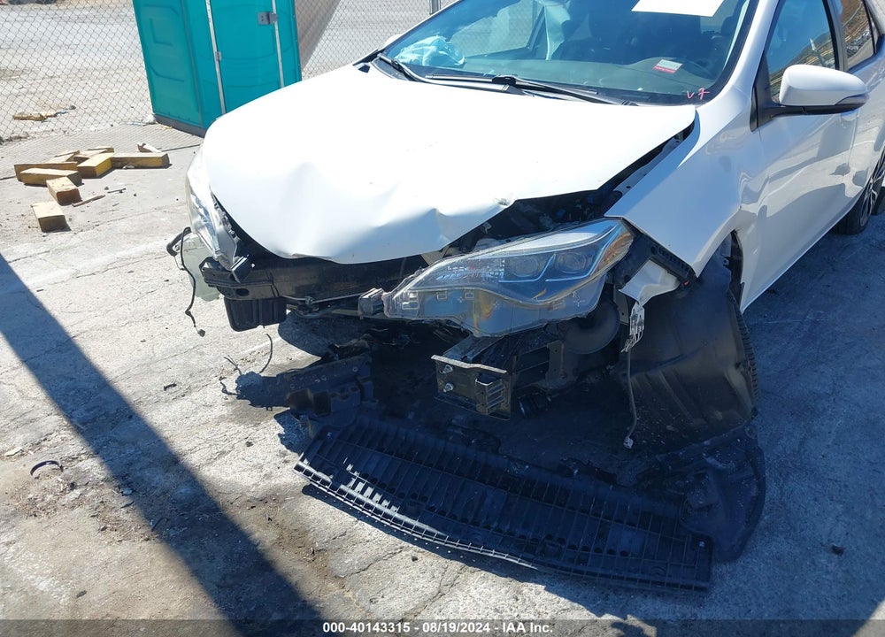 2018 TOYOTA COROLLA SE VIN: 5YFBURHEXJP795101