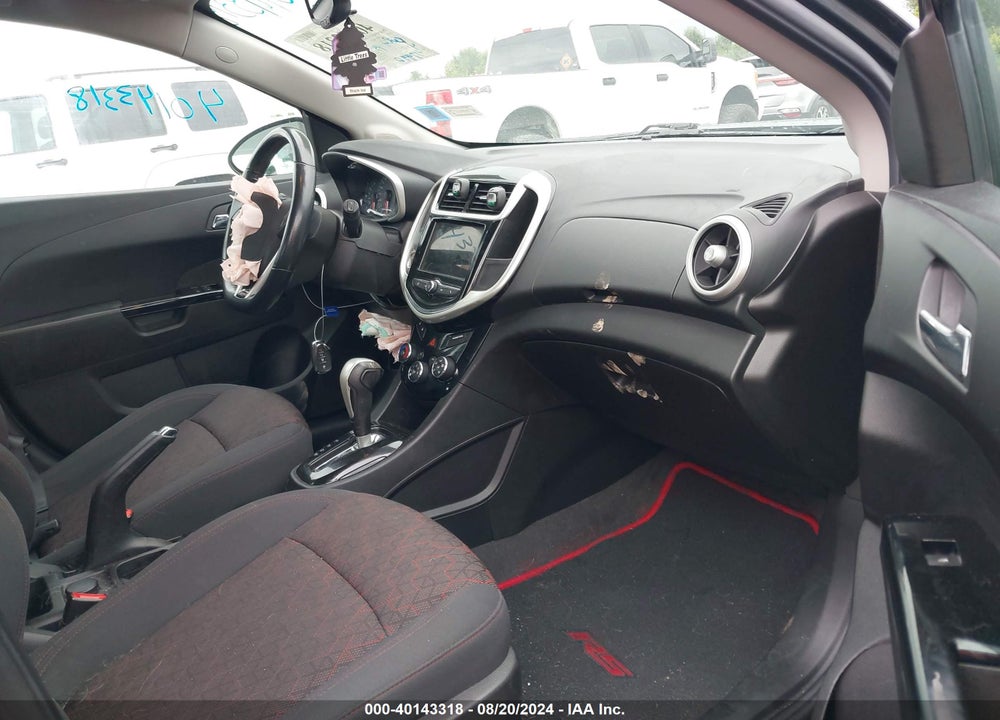 2018 CHEVROLET SONIC LT AUTO VIN: 1G1JD6SB7J4127731