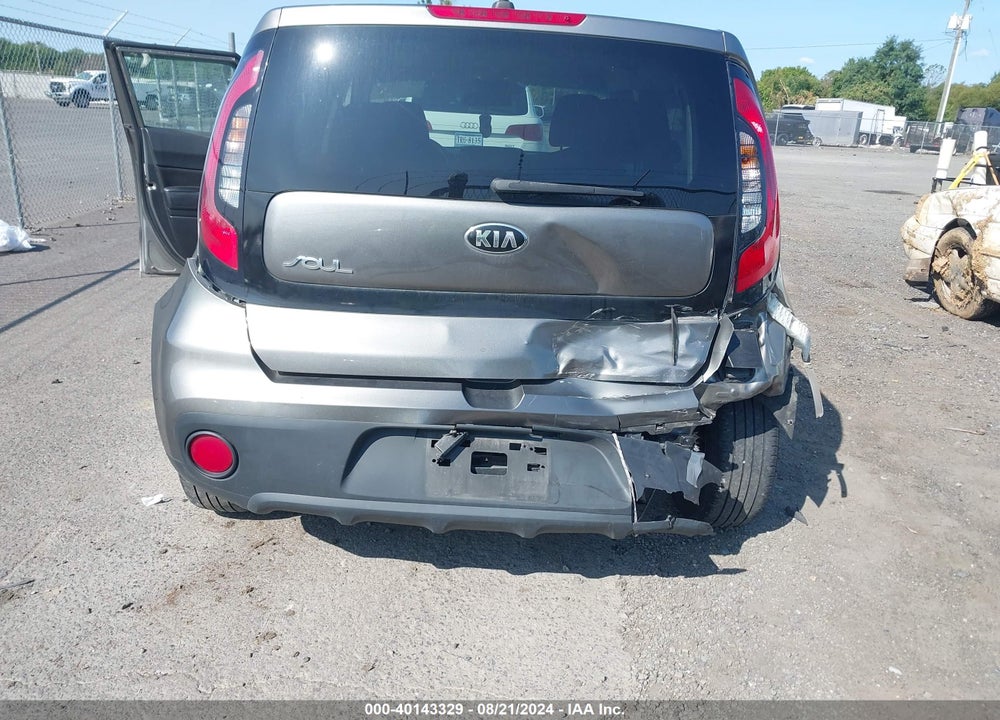 2018 KIA SOUL VIN: KNDJN2A2XJ7565396