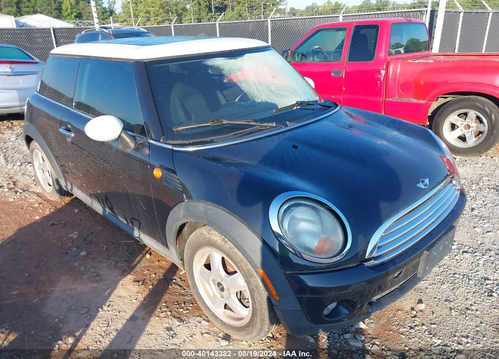 2007 MINI COOPER VIN: WMWMF33587TT55271