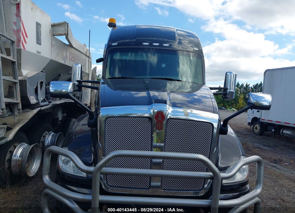 2019 KENWORTH T680 VIN: 1XKYDP9X1KJ266760