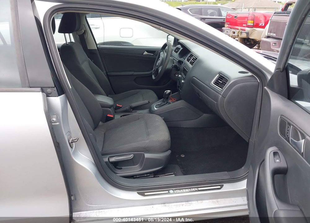 2014 VOLKSWAGEN JETTA 2.0L S VIN: 3VW2K7AJ0EM257275