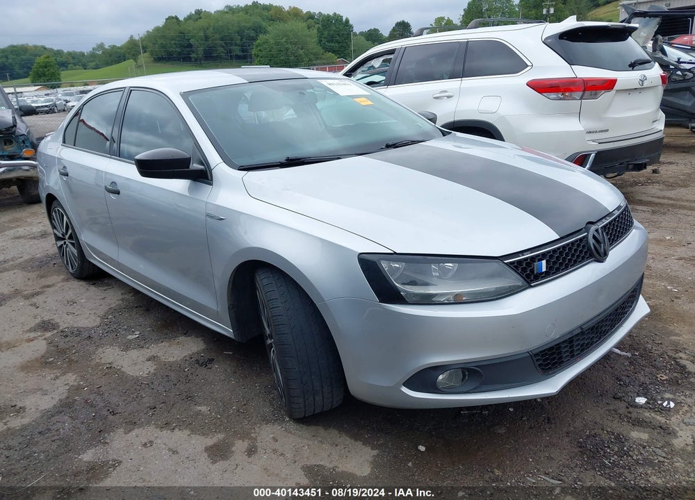 2014 VOLKSWAGEN JETTA 2.0L S VIN: 3VW2K7AJ0EM257275