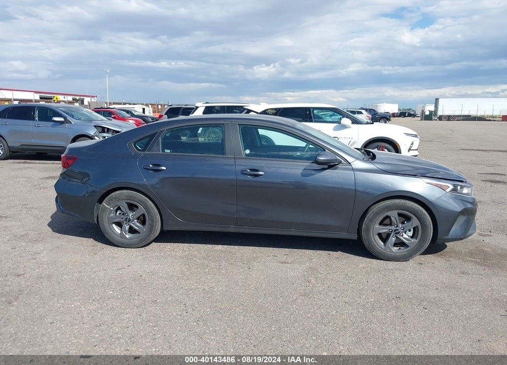 2024 KIA FORTE LXS VIN: 3KPF24AD3RE768198