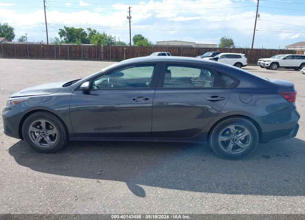 2024 KIA FORTE LXS VIN: 3KPF24AD3RE768198