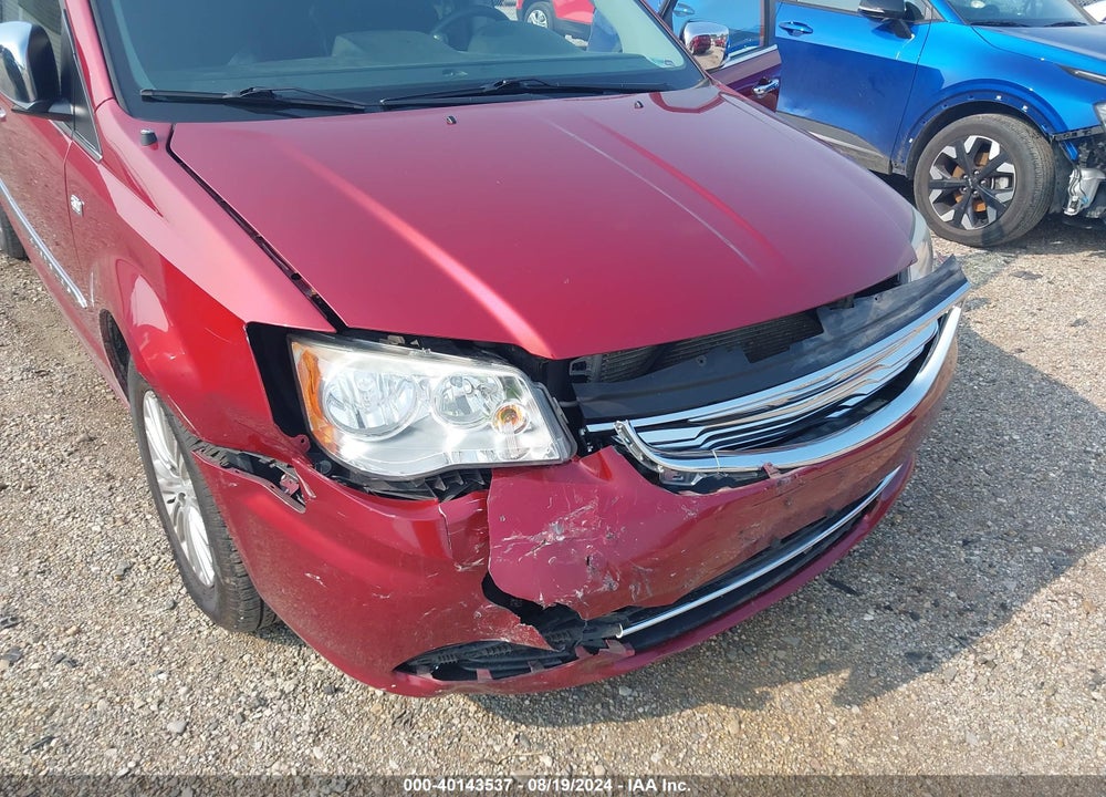 2014 CHRYSLER TOWN & COUNTRY VIN: 2C4RC1CG4ER319850