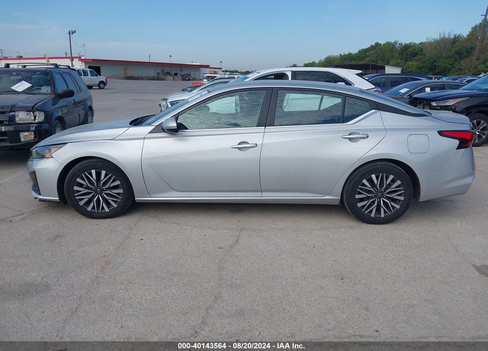 2023 NISSAN ALTIMA SV FWD VIN: 1N4BL4DV4PN386440