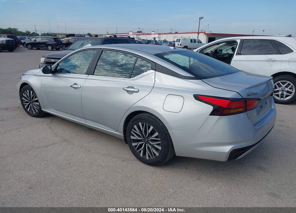 2023 NISSAN ALTIMA SV FWD VIN: 1N4BL4DV4PN386440