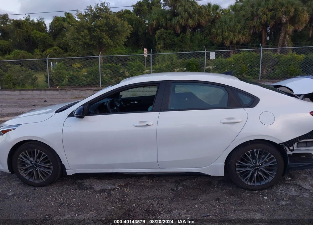 2024 KIA FORTE GT LINE VIN: 3KPF54AD8RE775817