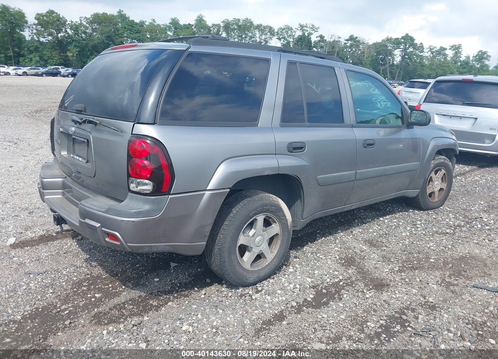 2005 CHEVROLET TRAILBLAZER LS VIN: 1GNDT13S052367317