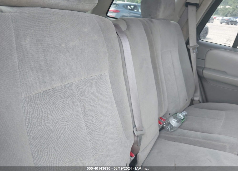 2005 CHEVROLET TRAILBLAZER LS VIN: 1GNDT13S052367317