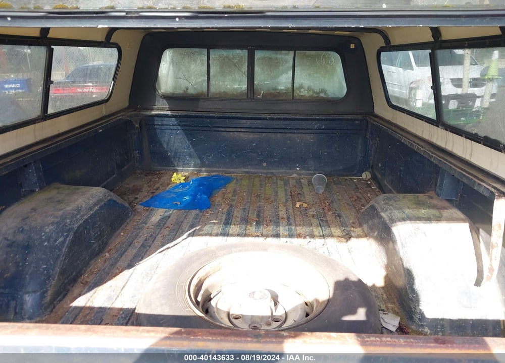 1985 CHEVROLET C10 VIN: 2GCEC14H3F1161555