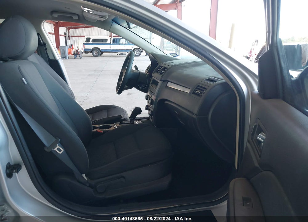2011 FORD FUSION VIN: 3FAHP0HA8BR234147
