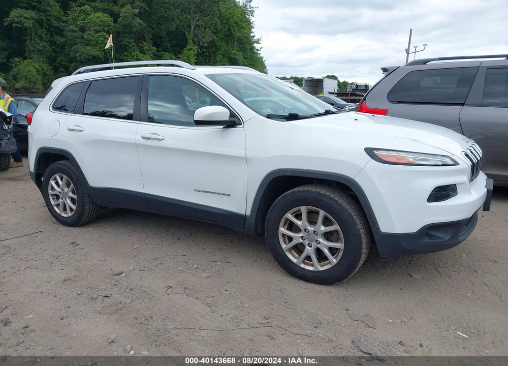 2017 JEEP CHEROKEE LATITUDE 4X4 VIN: 1C4PJMCB5HW544552
