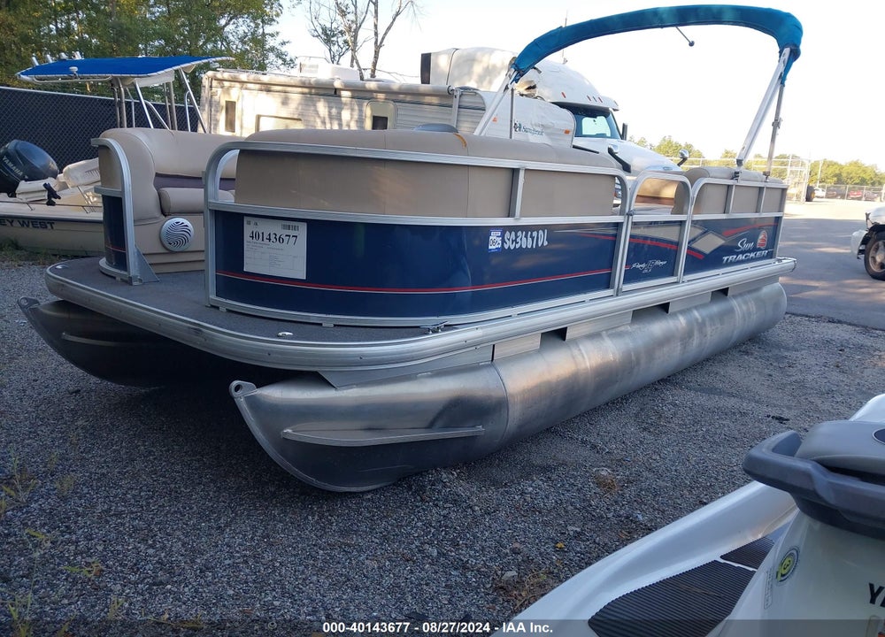 2019 SUNTRACKER PB18 VIN: BUJ96411A819