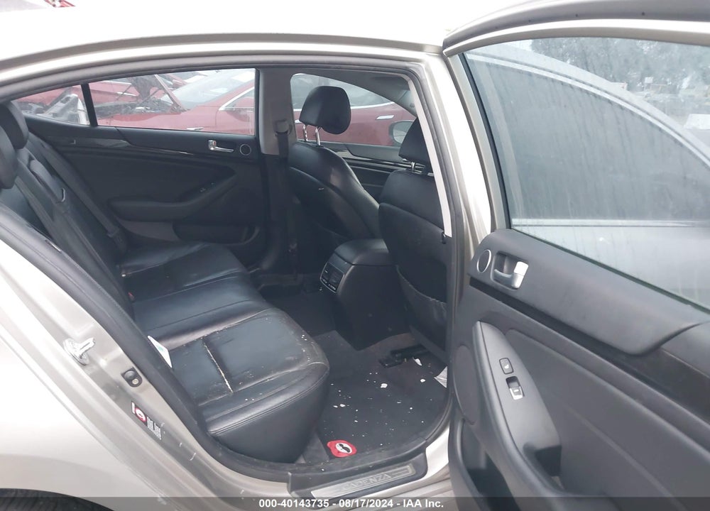 2014 KIA CADENZA PREMIUM VIN: KNALN4D77E5131883
