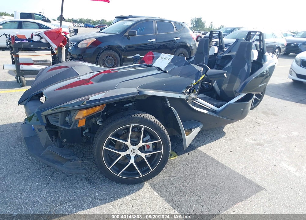 2019 POLARIS SLINGSHOT SL VIN: 57XAAPFA2K8136006