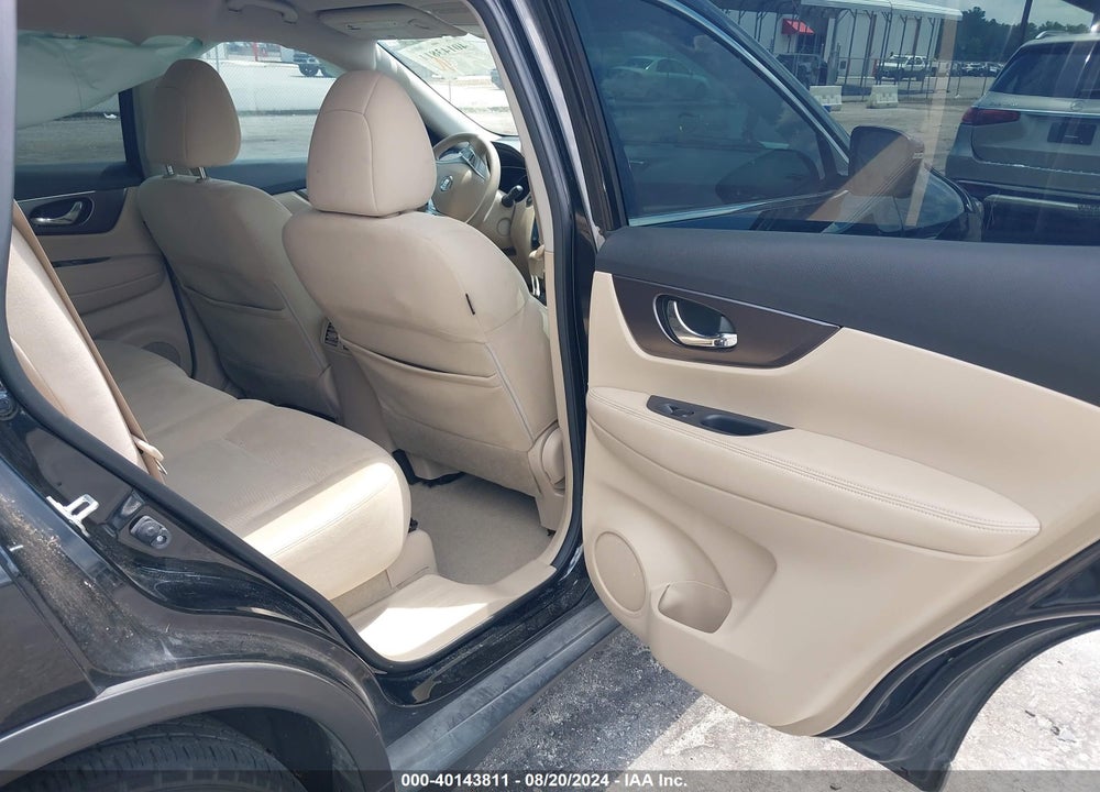 2015 NISSAN ROGUE SV VIN: KNMAT2MT6FP502734