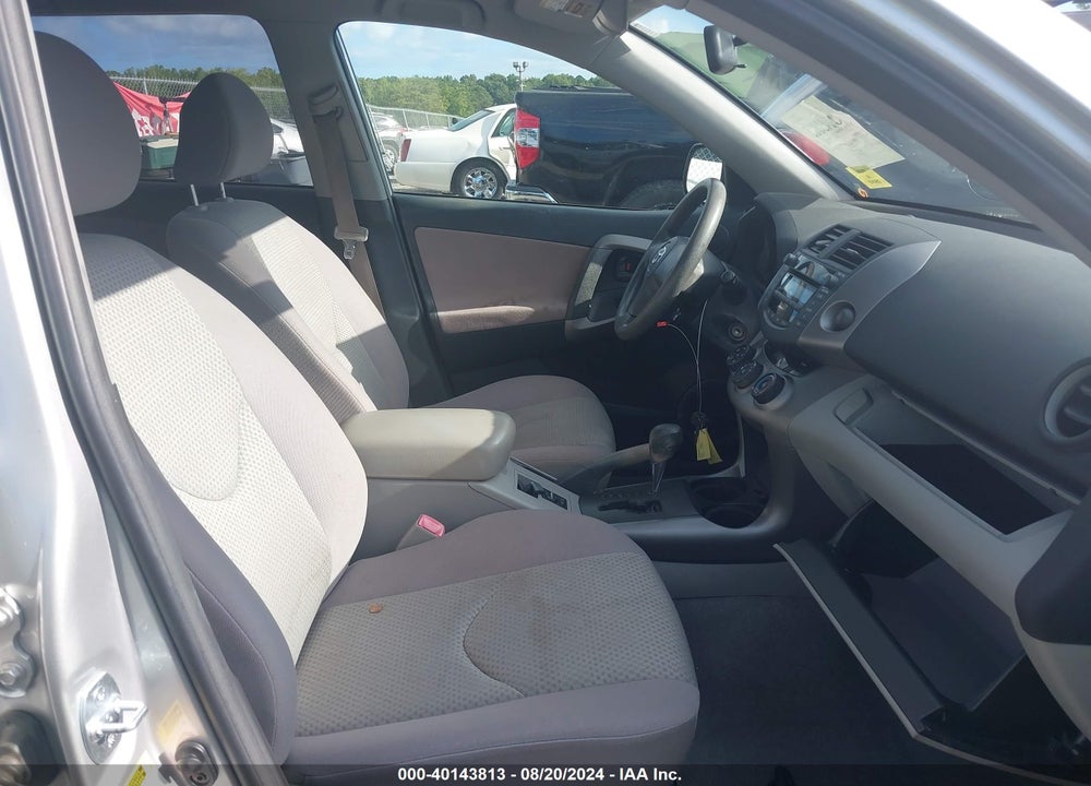 2007 TOYOTA RAV4 VIN: JTMZD33V076028361