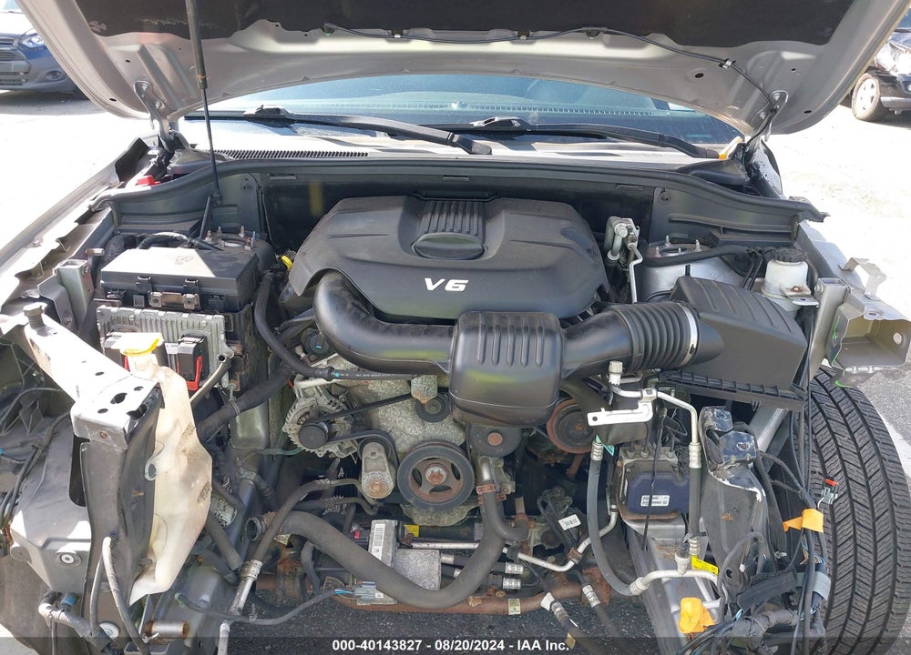 2015 JEEP GRAND CHEROKEE LAREDO VIN: 1C4RJFAG8FC184081