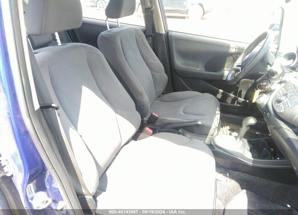 2013 HONDA FIT VIN: JHMGE8H34DC061531