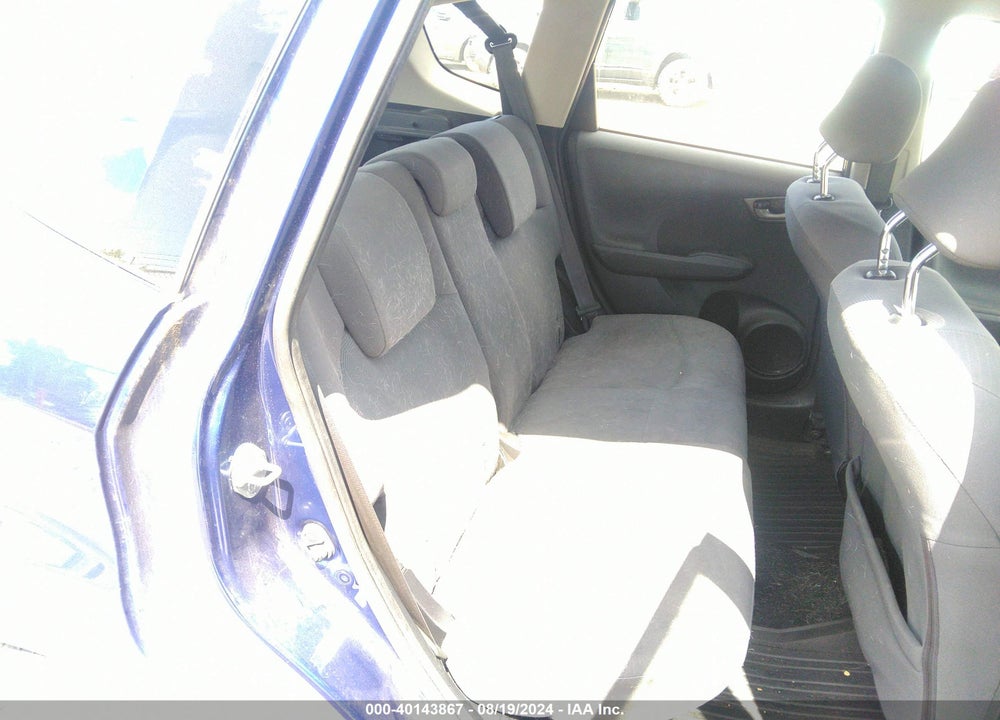 2013 HONDA FIT VIN: JHMGE8H34DC061531