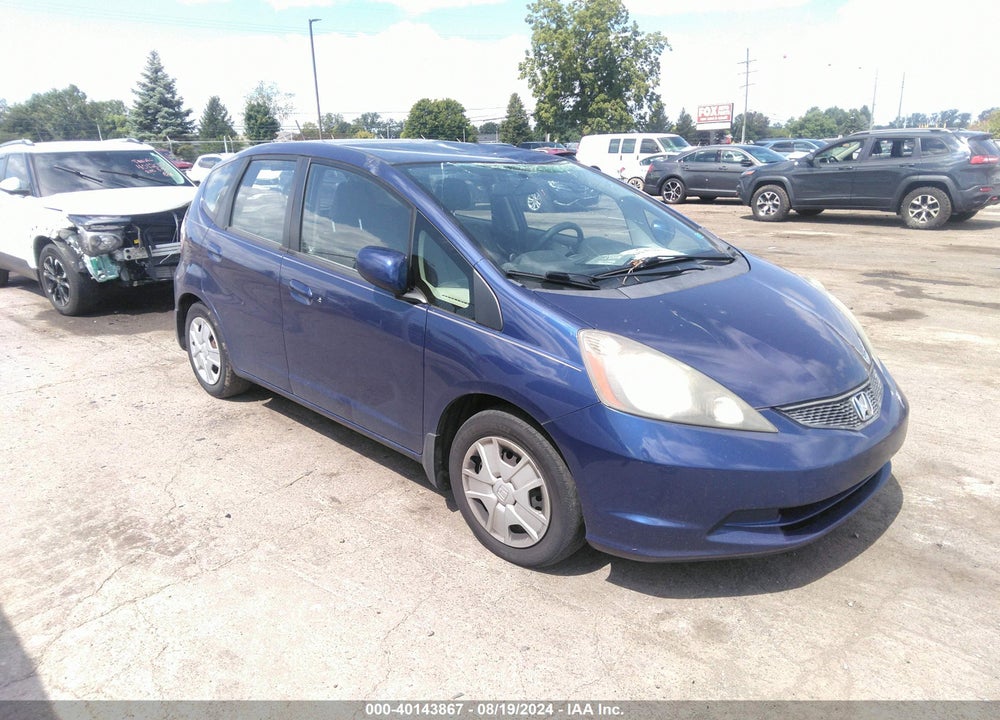 2013 HONDA FIT VIN: JHMGE8H34DC061531