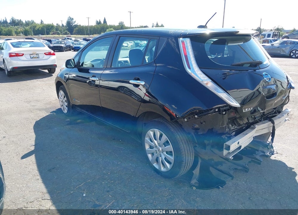 2015 NISSAN LEAF S VIN: 1N4AZ0CP2FC322512