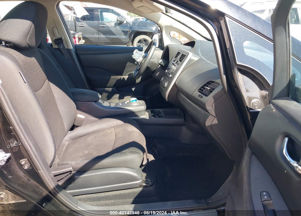 2015 NISSAN LEAF S VIN: 1N4AZ0CP2FC322512