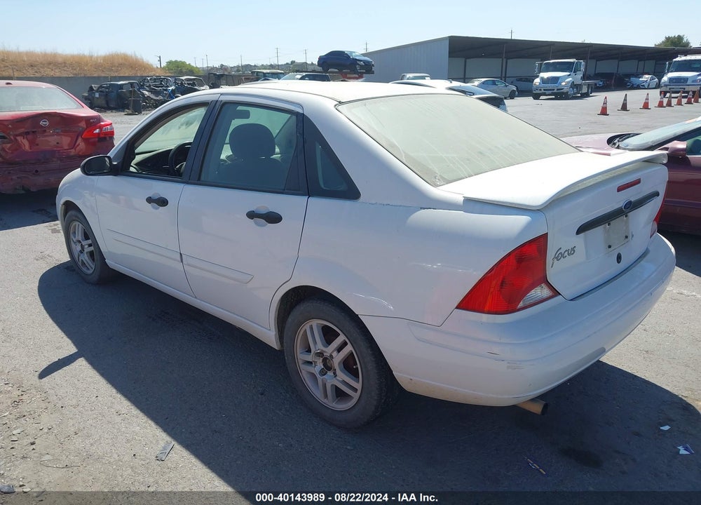 2000 FORD FOCUS SE VIN: 1FAFP343XYW405907