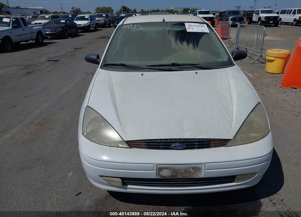 2000 FORD FOCUS SE VIN: 1FAFP343XYW405907