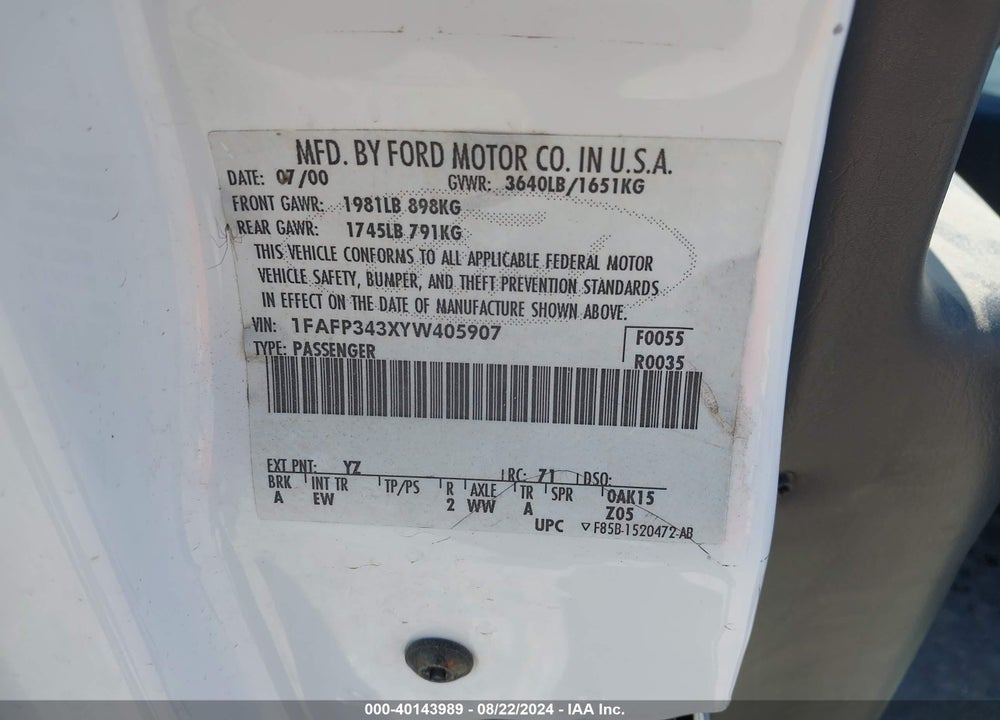 2000 FORD FOCUS SE VIN: 1FAFP343XYW405907