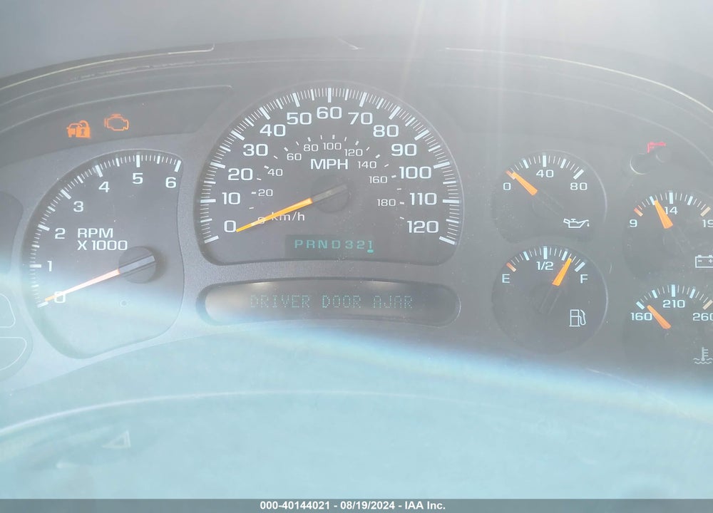 2003 CHEVROLET SUBURBAN 1500 LS VIN: 3GNEC16T73G205892