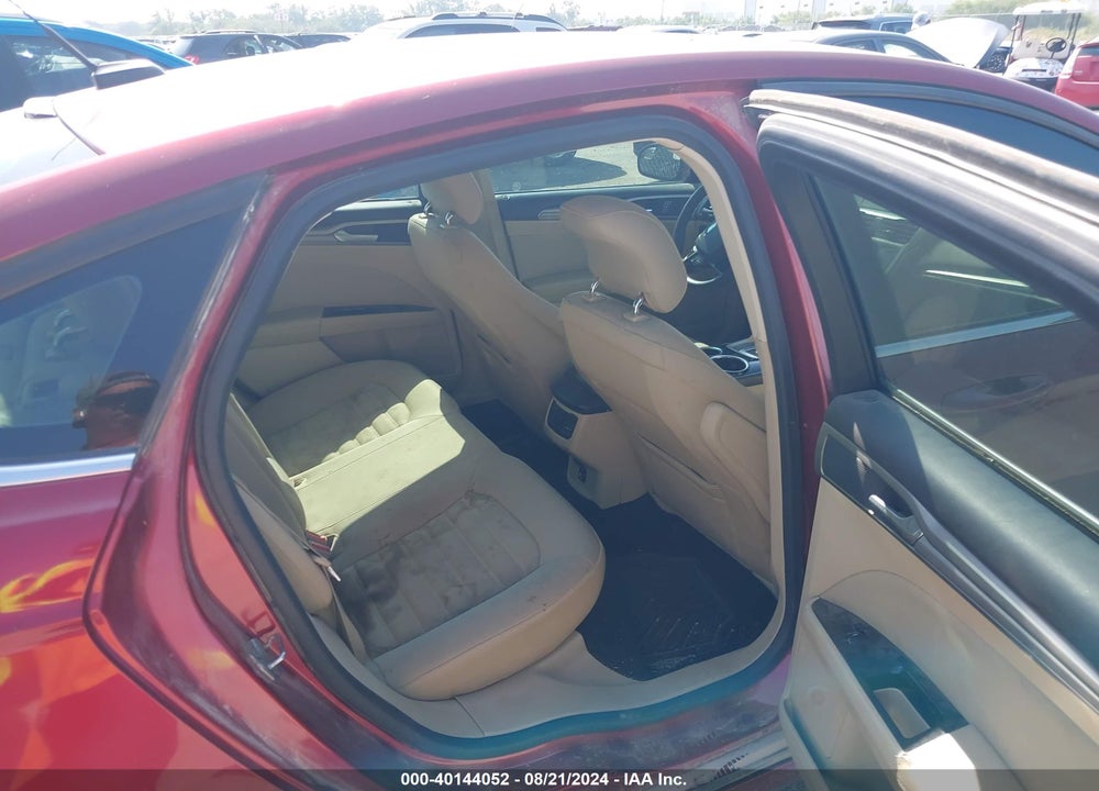 2013 FORD FUSION SE VIN: 3FA6P0H74DR273090