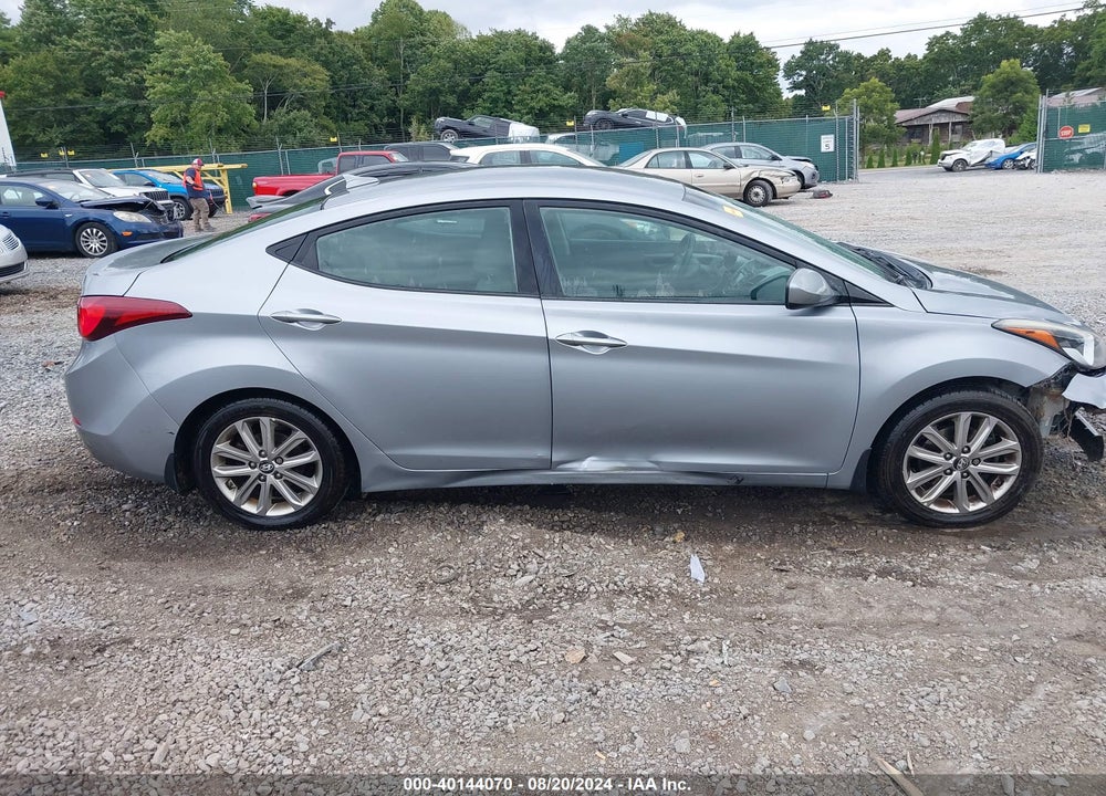 2016 HYUNDAI ELANTRA SE VIN: 5NPDH4AE9GH654326