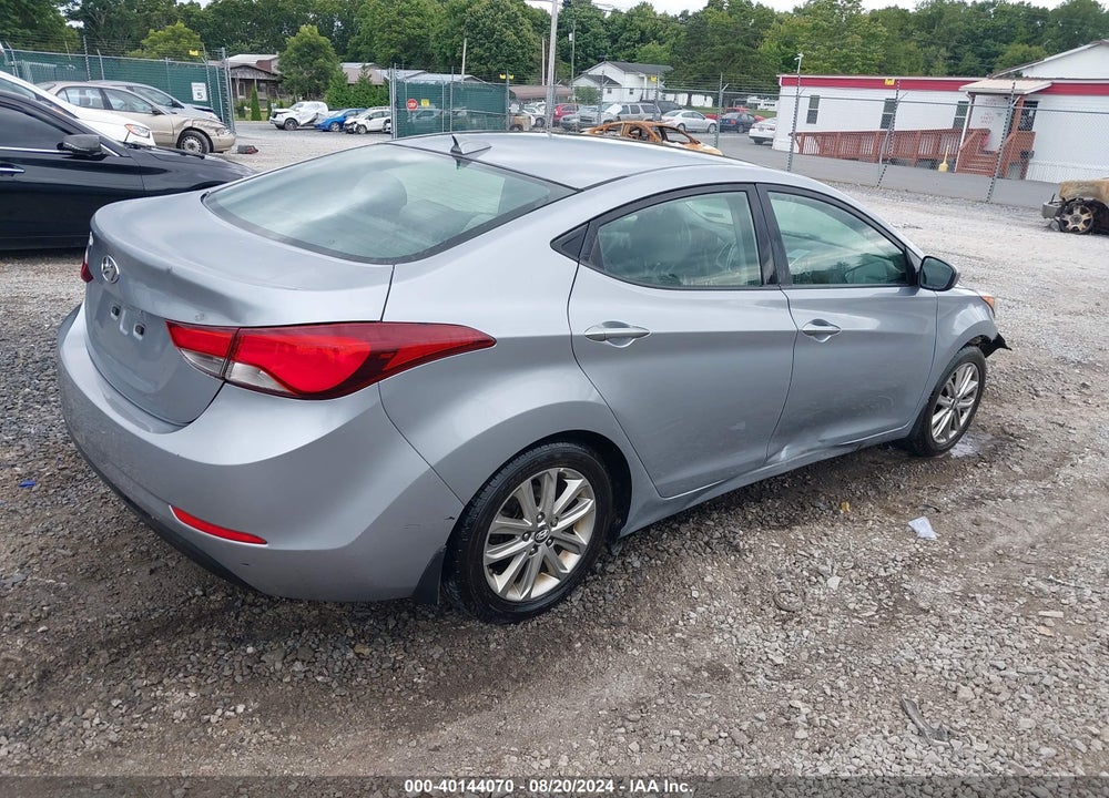 2016 HYUNDAI ELANTRA SE VIN: 5NPDH4AE9GH654326