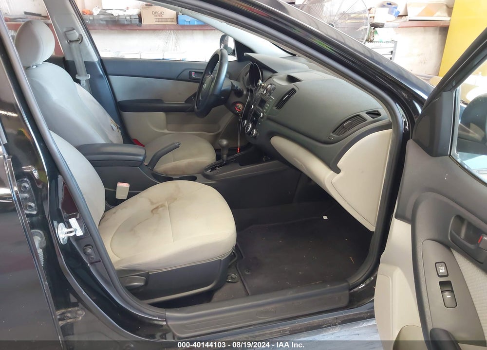 2010 KIA FORTE EX VIN: KNAFU4A20A5857782