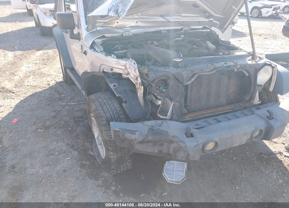 2009 JEEP WRANGLER X VIN: 1J4FA24169L745752