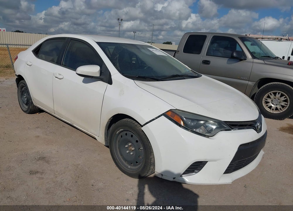 2015 TOYOTA COROLLA LE VIN: 5YFBURHE0FP256672