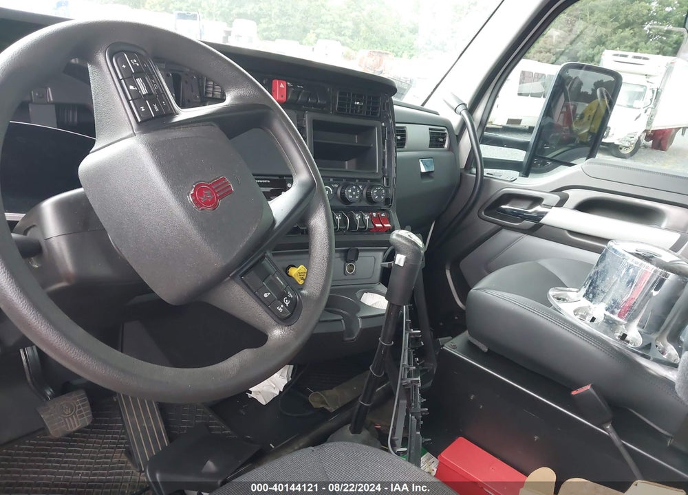 2024 KENWORTH T880 VIN: 1XKZD49X1RJ364863