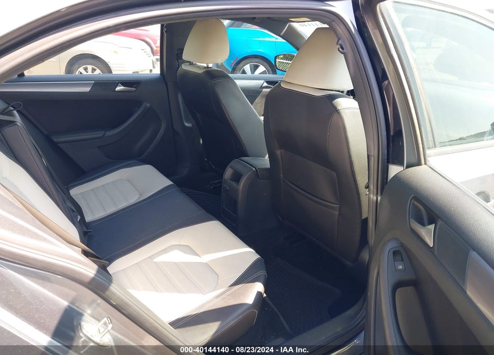 2016 VOLKSWAGEN JETTA 1.8T SPORT VIN: 3VWD17AJ1GM255744