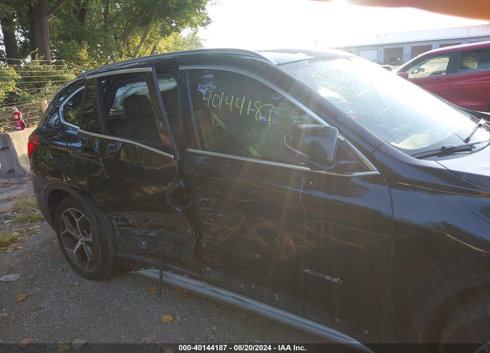 2018 BMW X1 XDRIVE28I VIN: WBXHT3C35J5K22204