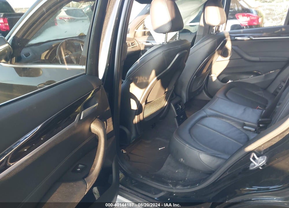 2018 BMW X1 XDRIVE28I VIN: WBXHT3C35J5K22204