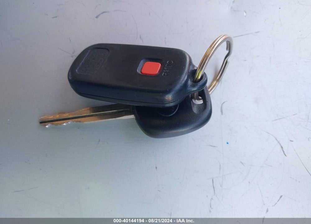 2005 TOYOTA COROLLA S VIN: 1NXBR32E55Z480136