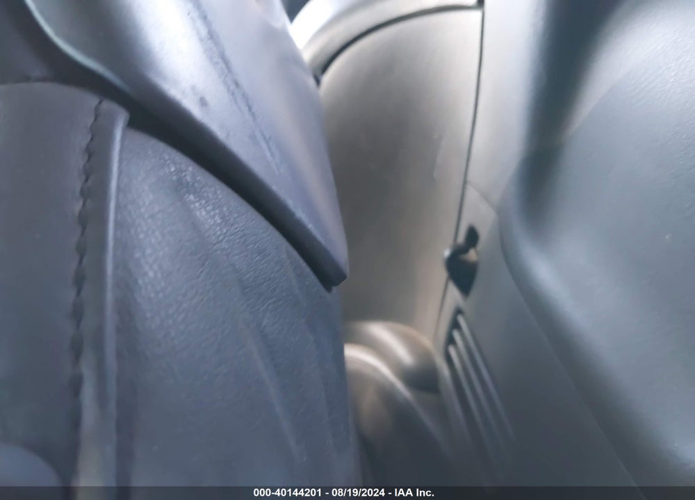 2005 HONDA S2000 VIN: JHMAP21445S007315