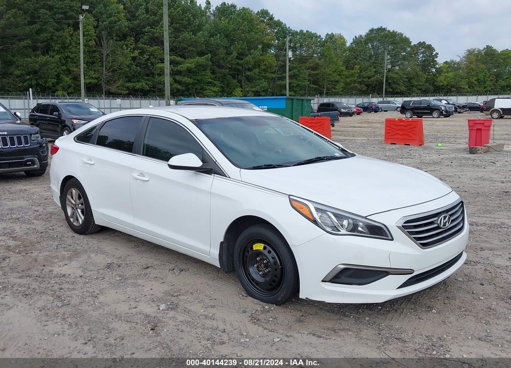 2016 HYUNDAI SONATA SE VIN: 5NPE24AF5GH390875